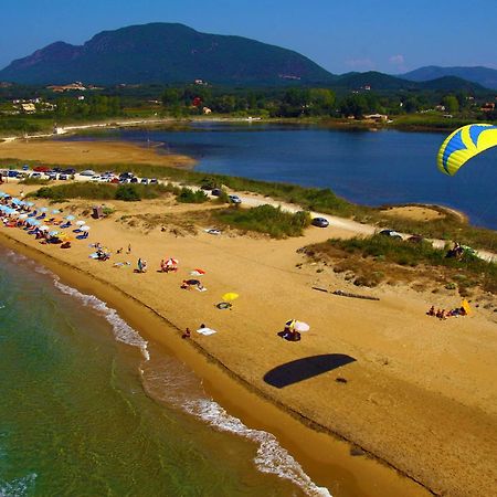 Villa Maxim With Private Pool & Tennis Court Halikounas Bagian luar foto