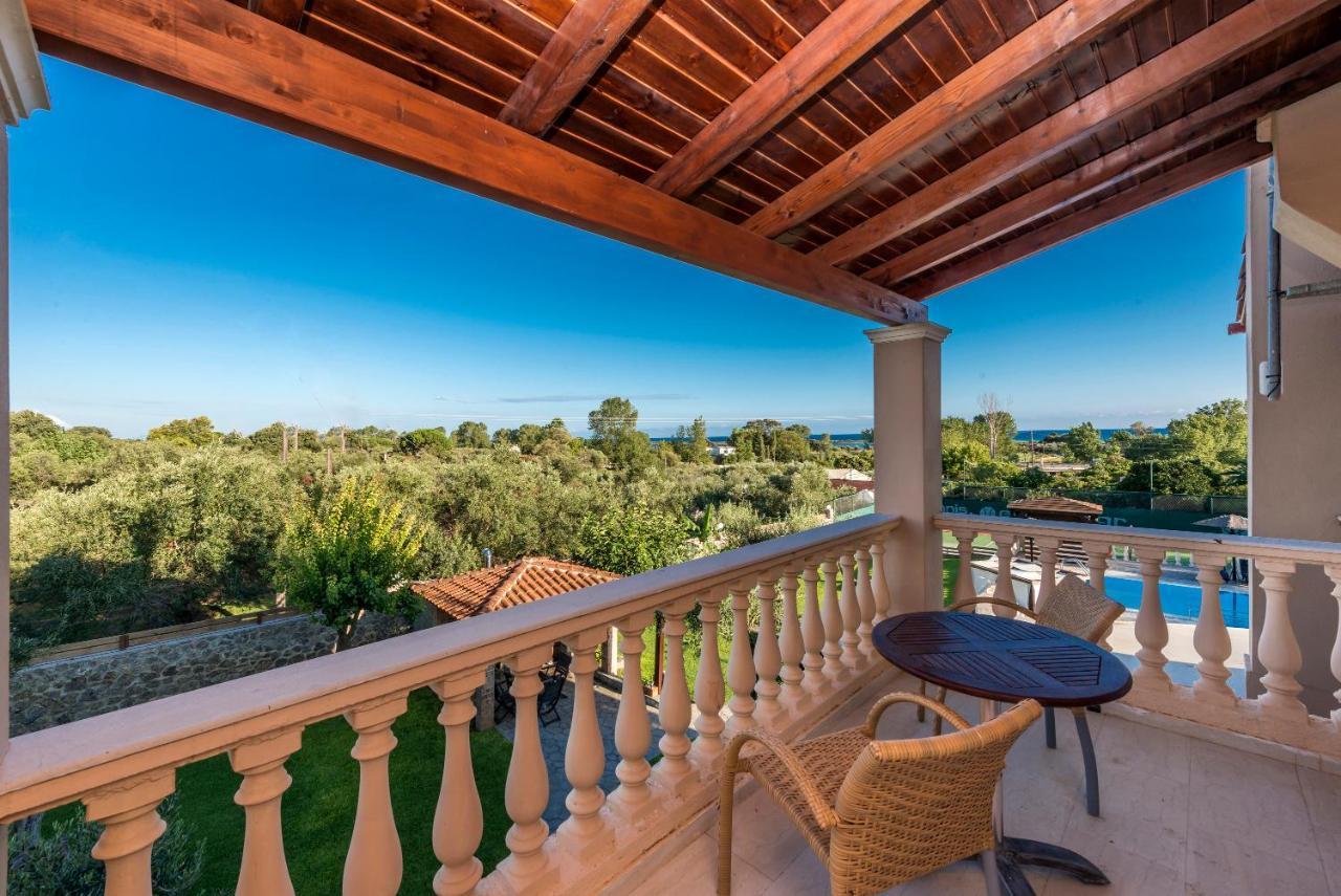 Villa Maxim With Private Pool & Tennis Court Halikounas Bagian luar foto