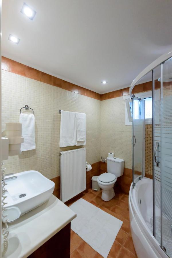 Villa Maxim With Private Pool & Tennis Court Halikounas Bagian luar foto