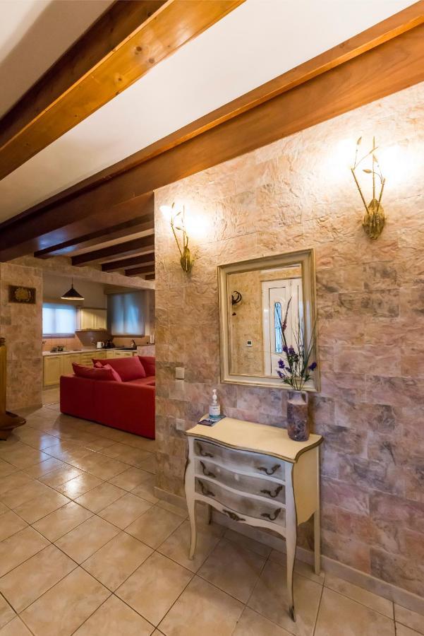 Villa Maxim With Private Pool & Tennis Court Halikounas Bagian luar foto