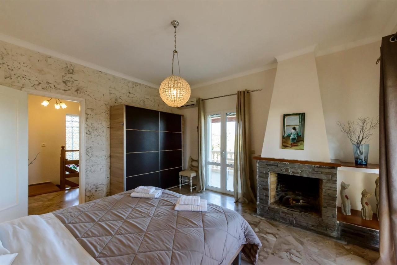 Villa Maxim With Private Pool & Tennis Court Halikounas Bagian luar foto