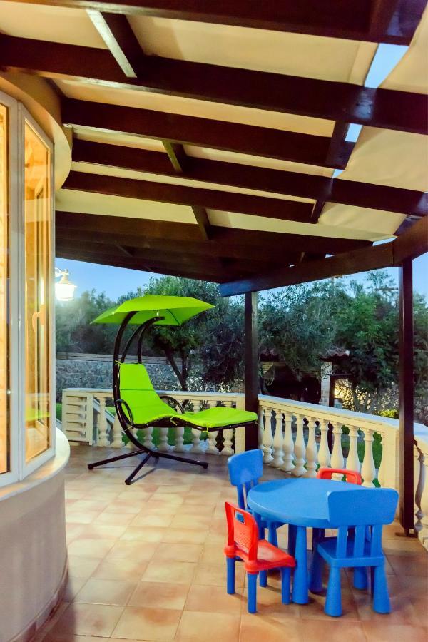Villa Maxim With Private Pool & Tennis Court Halikounas Bagian luar foto