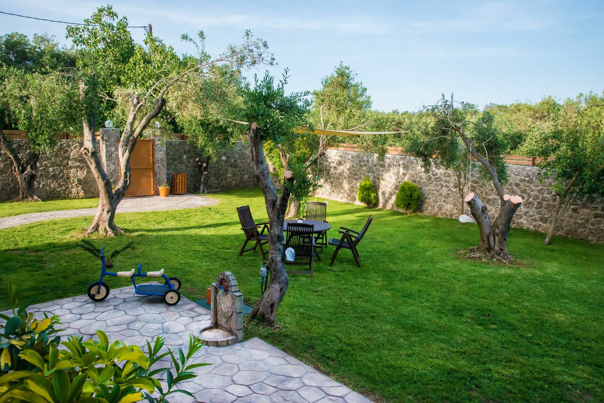 Villa Maxim With Private Pool & Tennis Court Halikounas Bagian luar foto