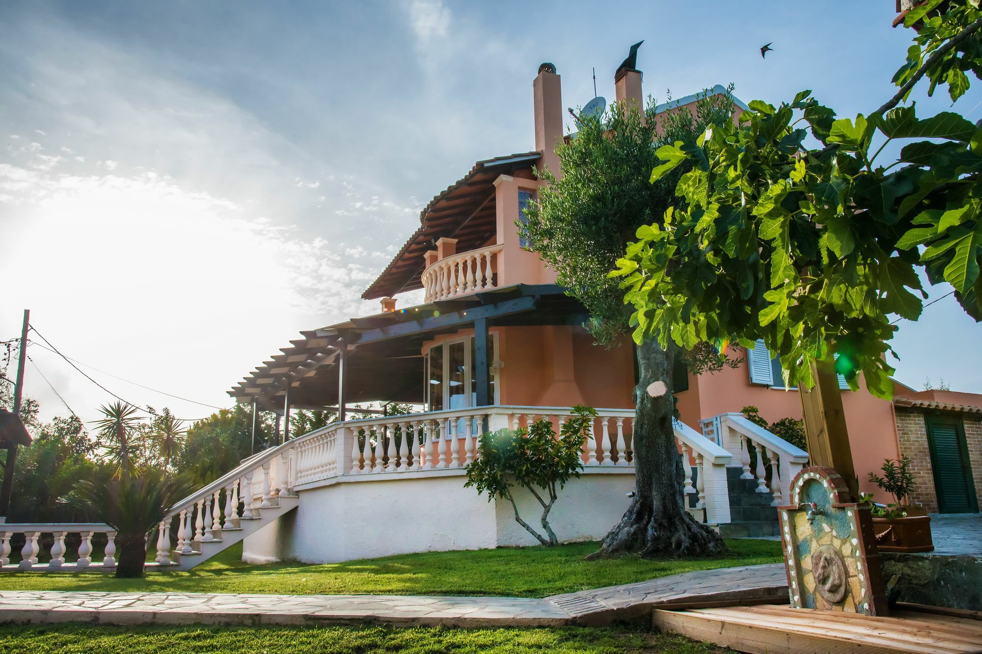 Villa Maxim With Private Pool & Tennis Court Halikounas Bagian luar foto